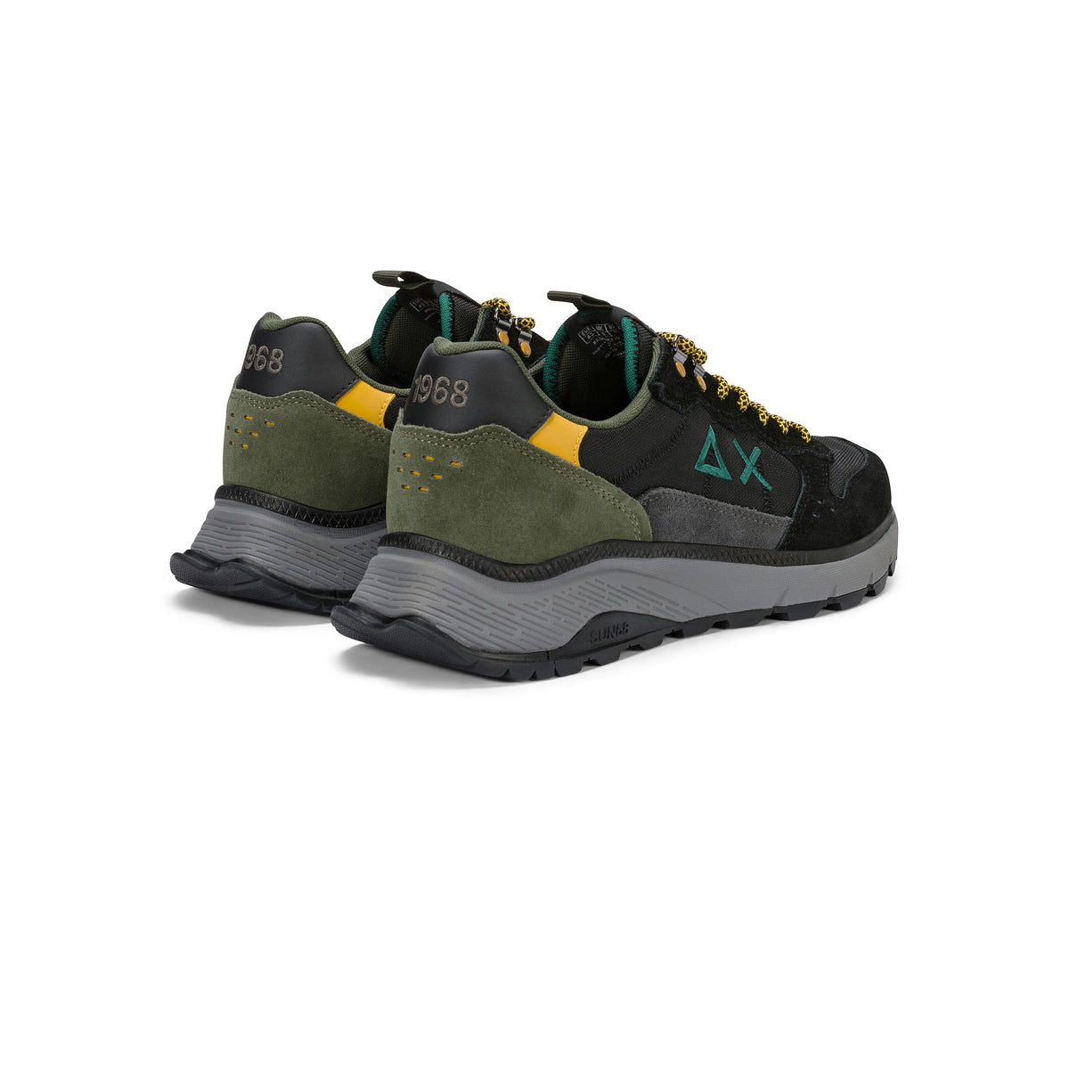 685-26505 Black