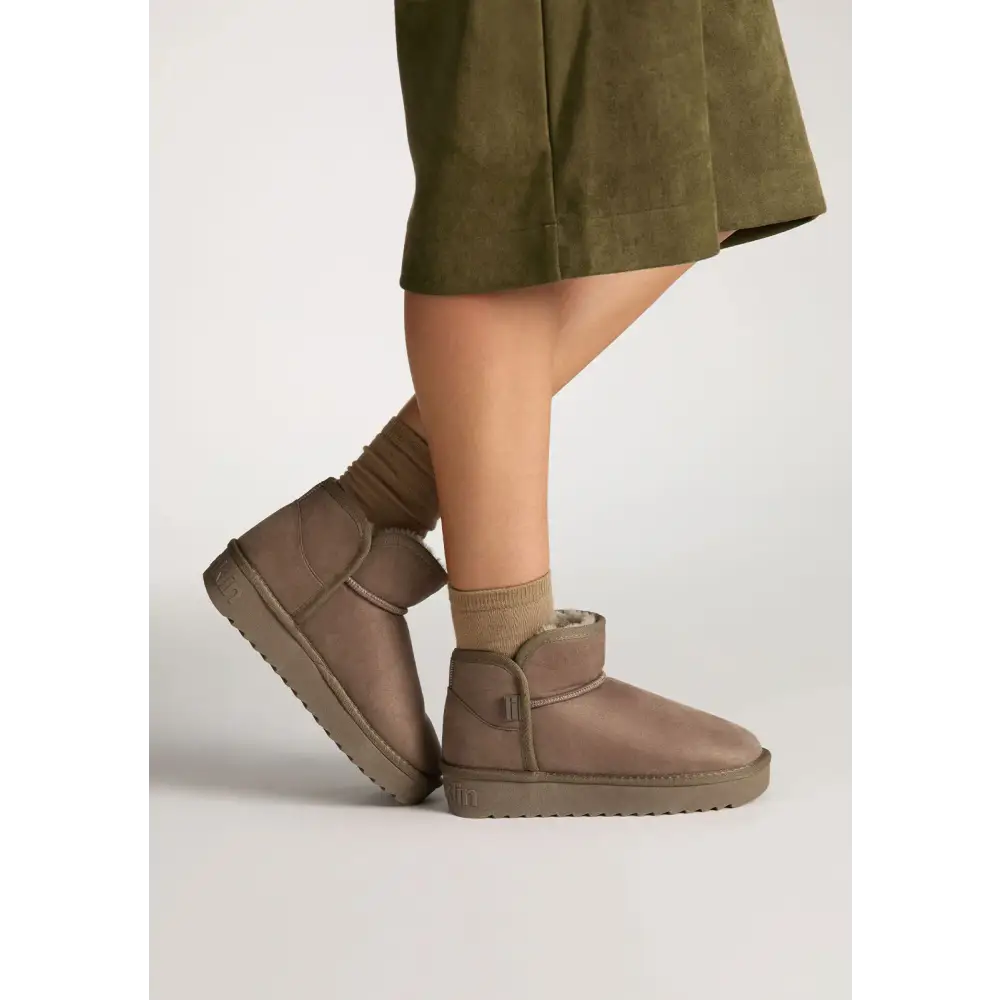 Dfsh370021 Taupe - BOOTS - AW25/26 • WOMEN SHOES